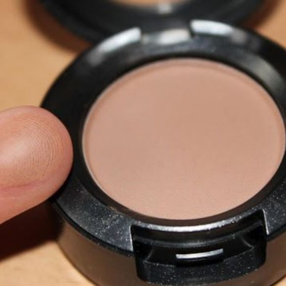 Mac Cosmetics Matte Eyeshadow - Picture 6 of 7